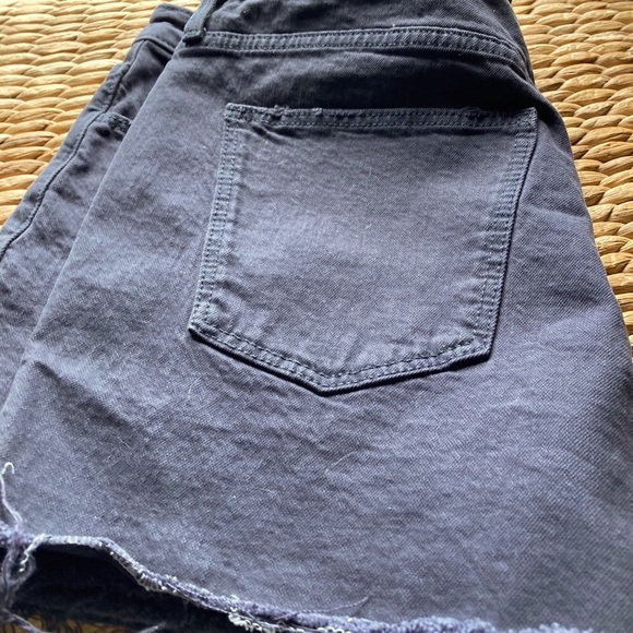 Women’s Shorts - Picture 4 of 4